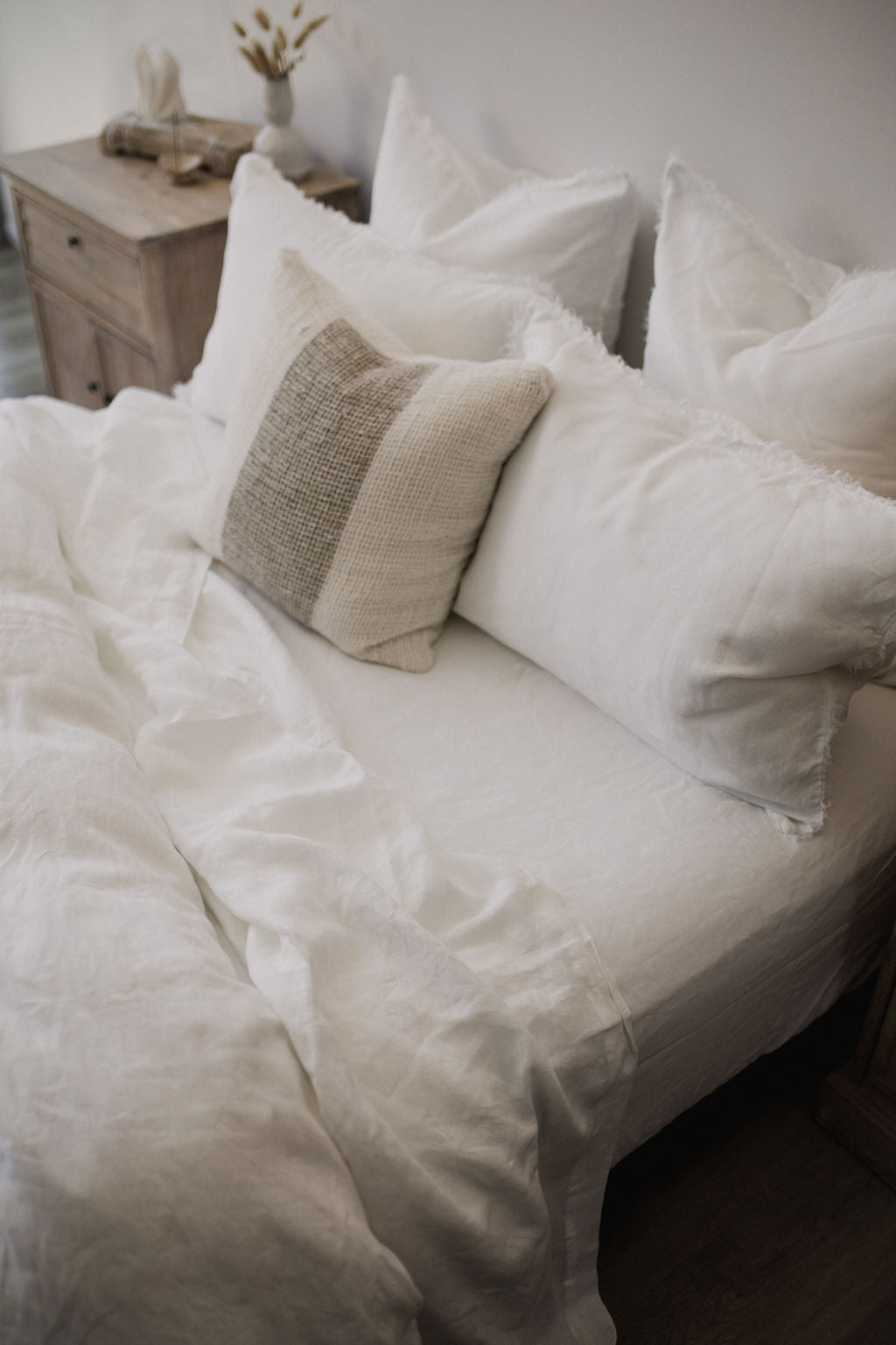 “Whistler” Linen Fitted Sheet