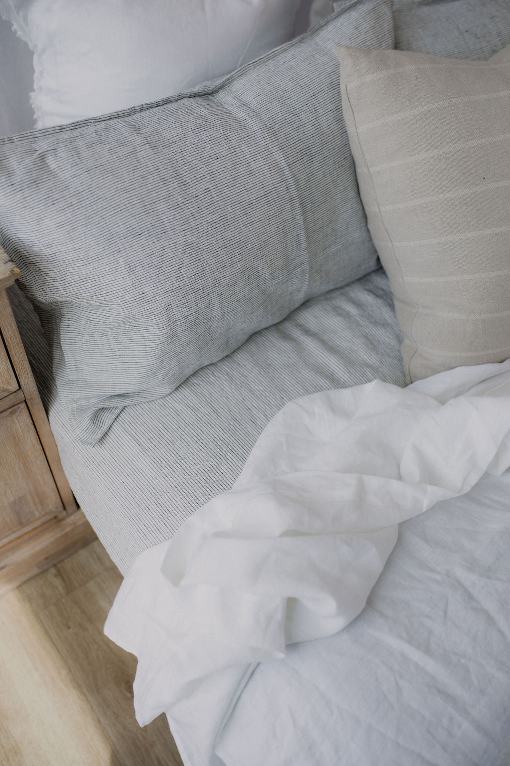 “Whistler” Linen Flat Sheet