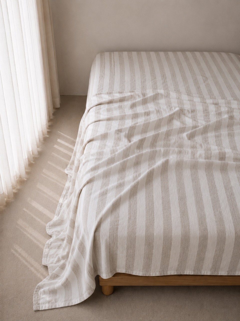“Noemi” Linen Flat Sheet
