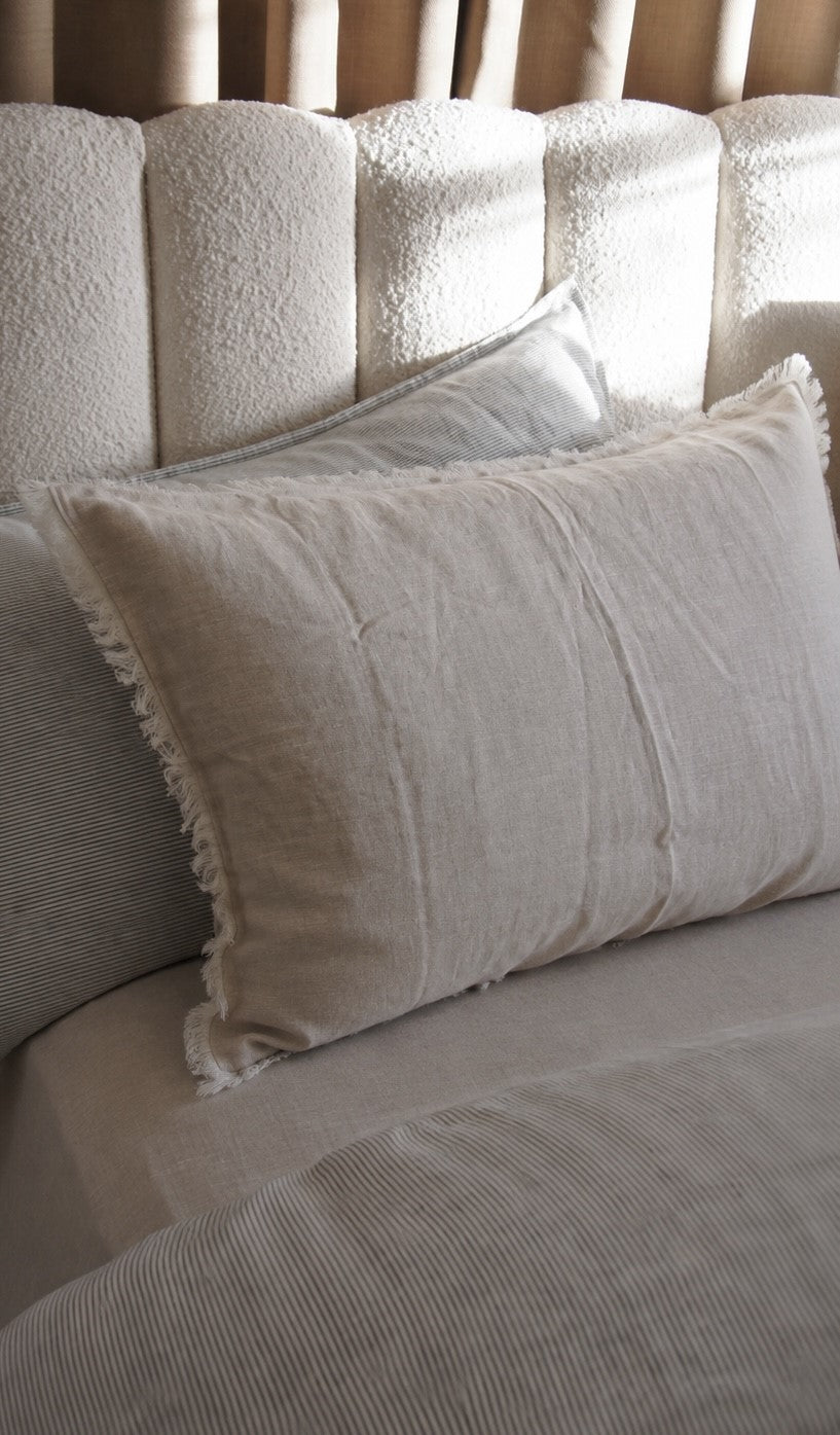 “Sable” Frayed Linen Pillowcases