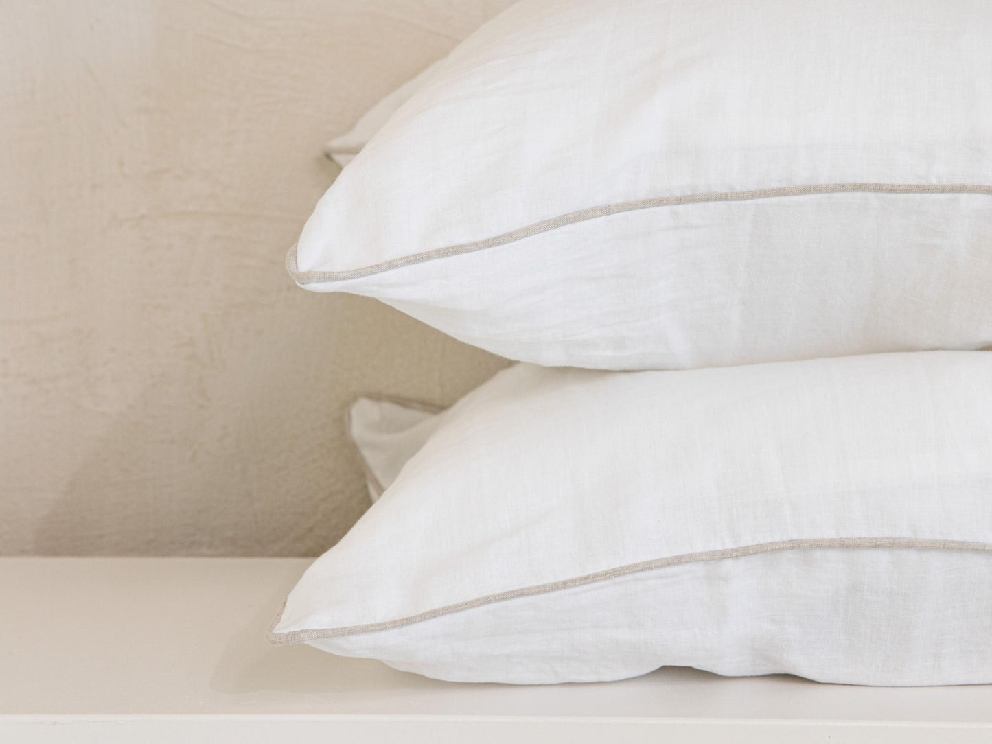 "Pipi" Piped Linen Pillowcases