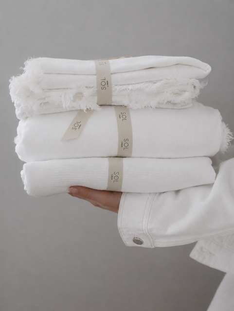 “Whistler” Frayed Linen Duvet Cover